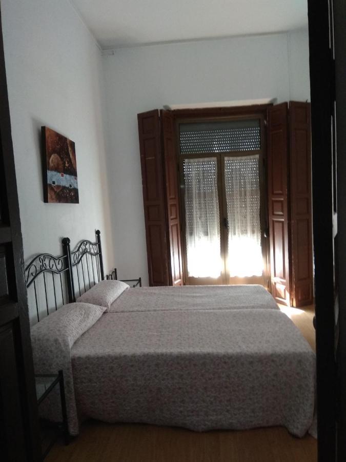 Pension Carretero Caces 外观 照片