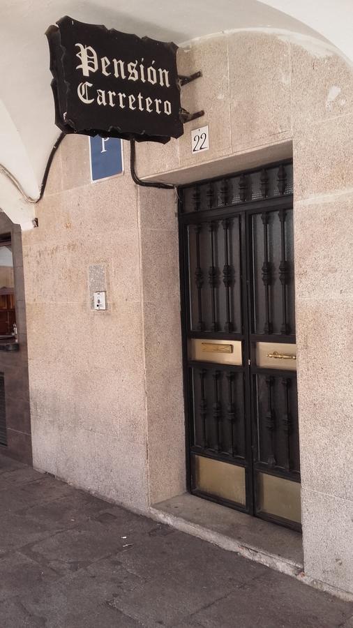 Pension Carretero Caces 外观 照片